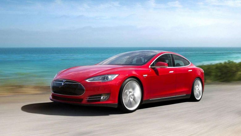 Tesla wages price war in China but loses market share