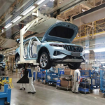 Apple presents dilemma for Japan’s auto industry